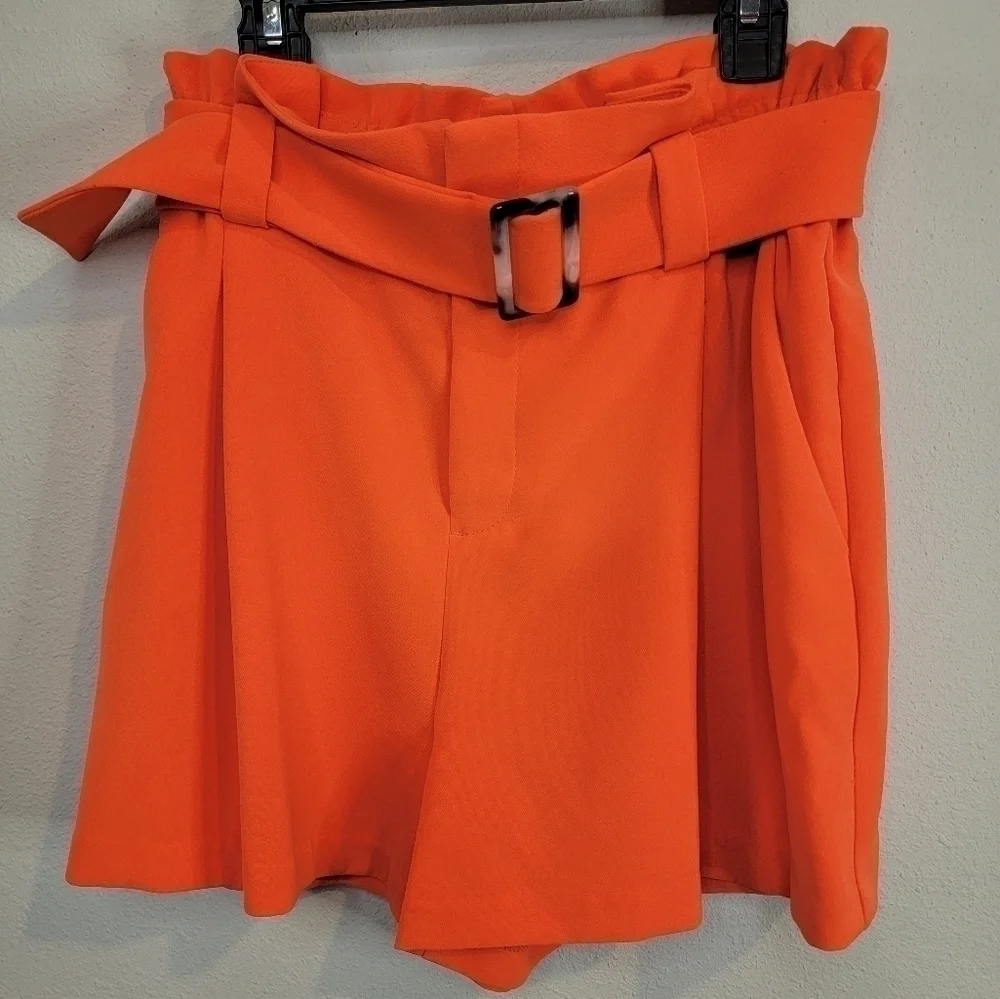 NINE WEST Paperbag Shorts‎ in Fresh Lava size small NWOT